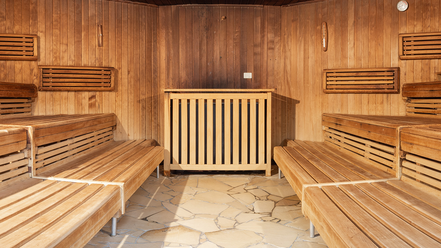Finische Sauna alles aus Holz